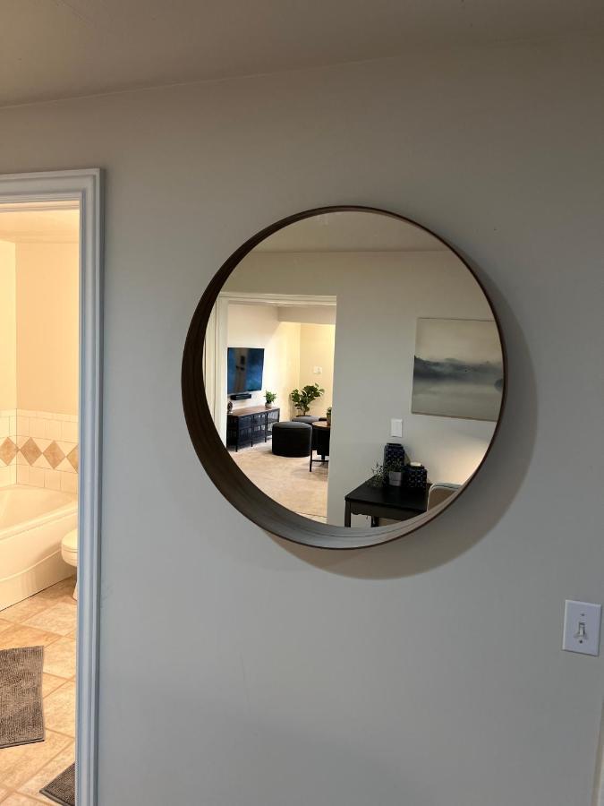 Above Ground Basement Apartment 2 Bedroom 1 B Retreat With Gorgeous View Draper Esterno foto